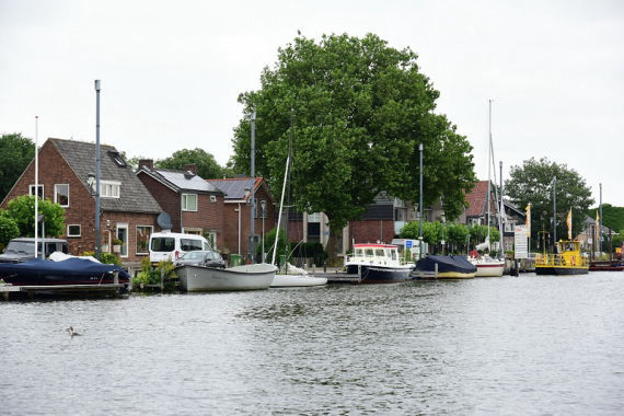 Huizen in Rijsenhout aan de Aalsmeerderdijk